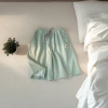 Wholesale of ice silk five-inch shorts for women's summer outerwear casual sportswear pants, high-waisted loose and versatile wide-leg pajama pants and mid-length pants details Picture